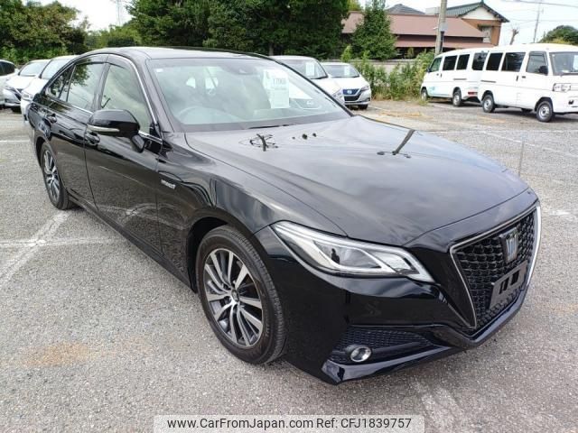 toyota crown-hybrid 2018 CFJ1839757 image 2