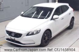 volvo v40 2014 CFJ1658904