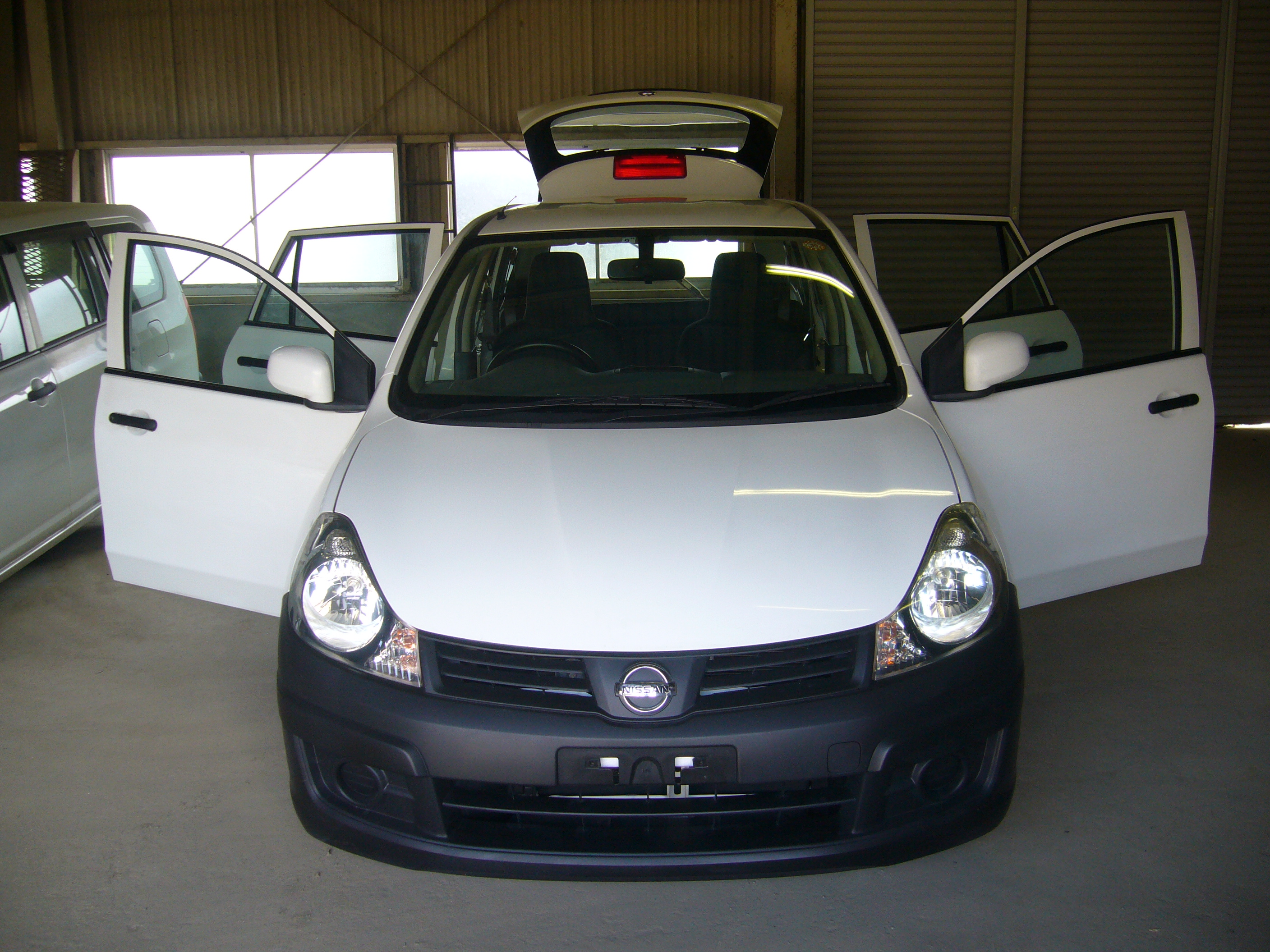 nissan ad van modified