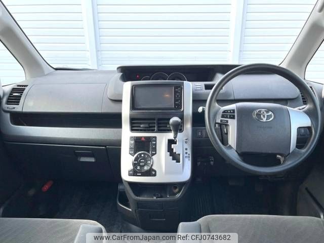 toyota voxy 2010 -TOYOTA--Voxy DBA-ZRR70G--ZRR70-0324977---TOYOTA--Voxy DBA-ZRR70G--ZRR70-0324977- image 2