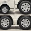 toyota hiace-commuter 2011 CFJ1759288 image 24