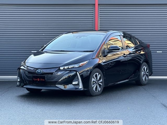 toyota prius-phv 2019 -TOYOTA--Prius PHV DLA-ZVW52--ZVW52-3131331---TOYOTA--Prius PHV DLA-ZVW52--ZVW52-3131331- image 1