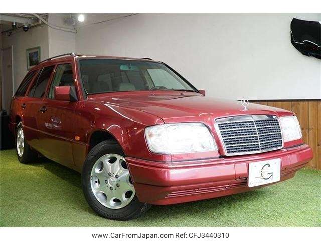 mercedes-benz e-class-station-wagon 1994 -メルセデスベンツ--ベンツ　Ｅクラス　ステーションワゴン E-124092--WDB124092-1F306248---メルセデスベンツ--ベンツ　Ｅクラス　ステーションワゴン E-124092--WDB124092-1F306248- image 2