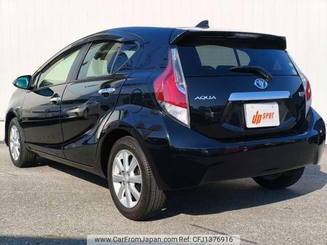 toyota aqua 2015 quick_quick_DAA-NHP10_NHP10-6391359 image 2