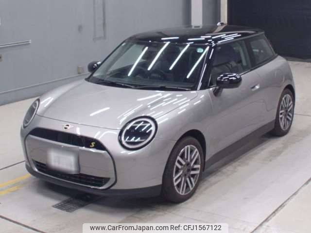 mini mini-others 2024 CFJ1567122 image 1