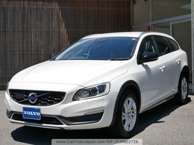 volvo v60 2016 quick_quick_LDA-FD4204T_YV1FZA8RDH1023221 image 1