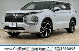 mitsubishi outlander-phev 2022 CFJ1823095