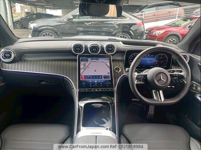 mercedes-benz glc-class 2024 CFJ1818984 image 2