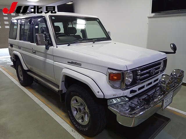 2000 Toyota Land Cruiser HZJ76K - Car Price $26,092