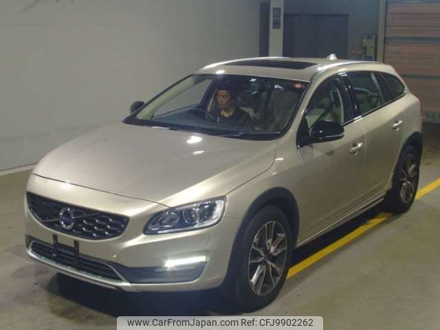 volvo v60 2018 -VOLVO--Volvo V60 LDA-FD4204T--YV1FZA8RDJ2046324---VOLVO--Volvo V60 LDA-FD4204T--YV1FZA8RDJ2046324- image 1