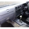 toyota hilux-sports-pick-up 2001 CFJ1675291 image 41