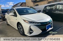 toyota prius-phv 2018 CFJ1904088