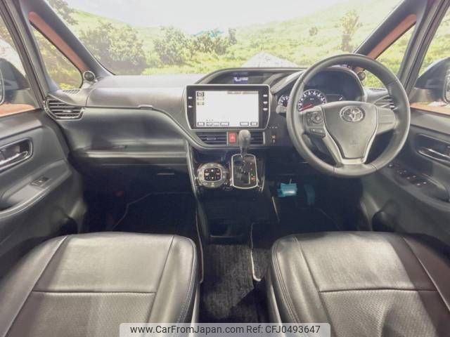 toyota voxy 2017 -TOYOTA--Voxy DBA-ZRR80W--ZRR80-0326205---TOYOTA--Voxy DBA-ZRR80W--ZRR80-0326205- image 2