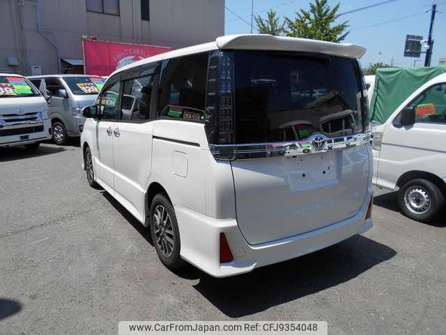 toyota voxy 2014 -TOYOTA--Voxy ZRR80W--0001556---TOYOTA--Voxy ZRR80W--0001556- image 2