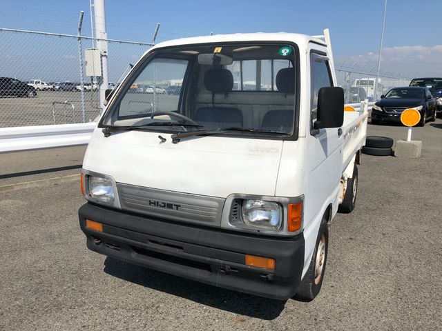 1994 Daihatsu Hijet Truck S83P 4WD - Car Price $2,900