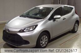 toyota aqua 2021 -TOYOTA--AQUA 6AA-MXPK10--MXPK10-2001122---TOYOTA--AQUA 6AA-MXPK10--MXPK10-2001122-