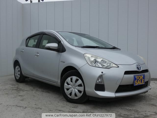 toyota aqua 2013 quick_quick_DAA-NHP10_NHP10-6186958 image 1