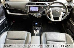 toyota aqua 2013 504928-921975