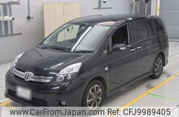 toyota isis 2014 -TOYOTA 【名古屋 304め8153】--Isis ZGM11W-0018885---TOYOTA 【名古屋 304め8153】--Isis ZGM11W-0018885-
