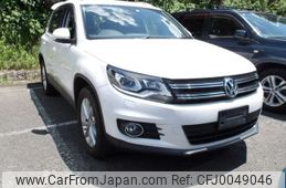 volkswagen tiguan 2013 -VOLKSWAGEN--VW Tiguan DBA-5NCTH--5NCTH-033511---VOLKSWAGEN--VW Tiguan DBA-5NCTH--5NCTH-033511-