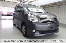 toyota noah 2010 ENHANCEAUTO_1_ea294388