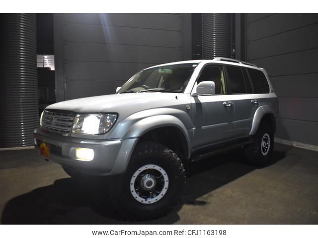 toyota land-cruiser-wagon 2004 -TOYOTA--Land Cruiser Wagon GH-UZJ100W--UZJ100-0149672---TOYOTA--Land Cruiser Wagon GH-UZJ100W--UZJ100-0149672- image 1