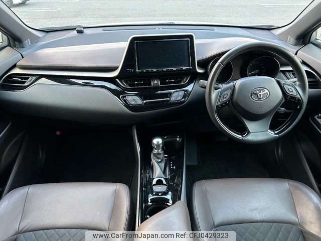 toyota c-hr 2018 -TOYOTA--C-HR DBA-NGX10--NGX10-2000863---TOYOTA--C-HR DBA-NGX10--NGX10-2000863- image 2