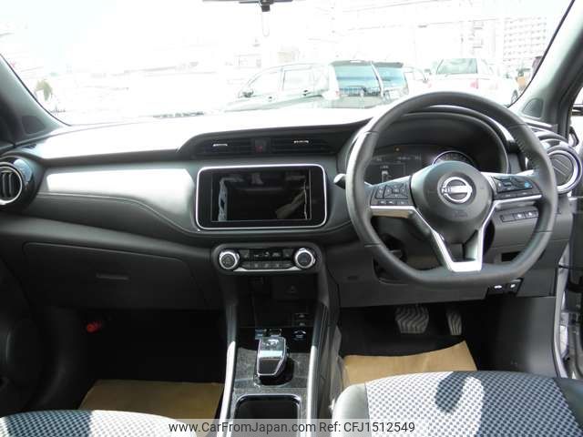 nissan kix 2024 CFJ1512549 image 2