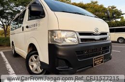toyota hiace-van 2011 CFJ1577215