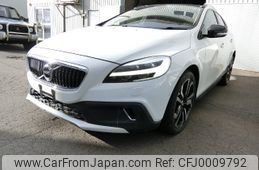 volvo v40 2017 -VOLVO--Volvo V40 MB420XC--2138764---VOLVO--Volvo V40 MB420XC--2138764-