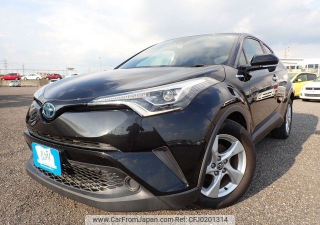 toyota c-hr 2018 REALMOTOR_N2024090032F-10 image 1