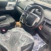toyota voxy 2011 CFJ1673781 image 8