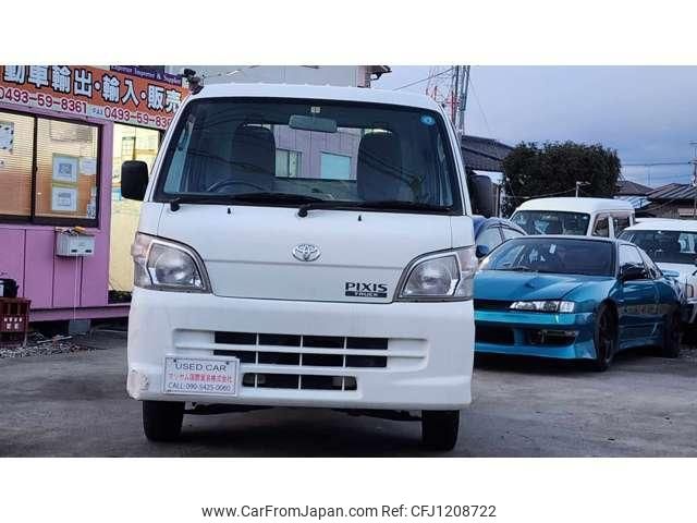 toyota pixis-truck 2012 quick_quick_EBD-S211U_S211U-0001126 image 2
