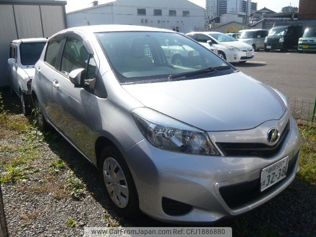 toyota vitz 2012 CFJ1886880 image 1