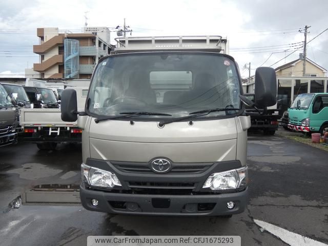 toyota toyoace 2017 CFJ1675293 image 2