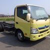 hino dutro 2011 XKU710 image 2