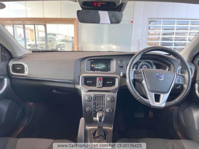 volvo v40 2016 -VOLVO--Volvo V40 LDA-MD4204T--YV1MVA8RDG2322610---VOLVO--Volvo V40 LDA-MD4204T--YV1MVA8RDG2322610- image 2