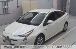 toyota prius 2016 -TOYOTA--Prius ZVW51-6005670---TOYOTA--Prius ZVW51-6005670-