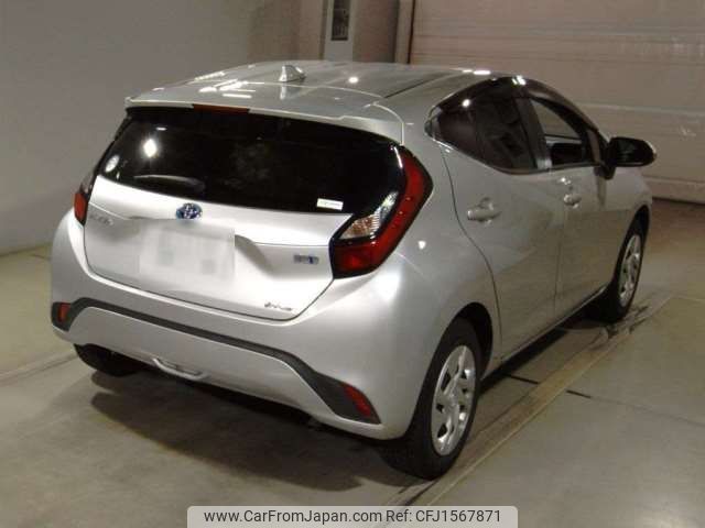toyota aqua 2022 CFJ1567871 image 2