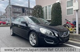 volvo s60 2011 GOO_JP_700050294530250131001