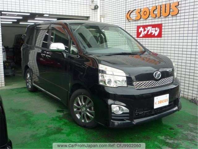 toyota voxy 2013 -TOYOTA--Voxy DBA-ZRR70W--ZRR70W-0588283---TOYOTA--Voxy DBA-ZRR70W--ZRR70W-0588283- image 1