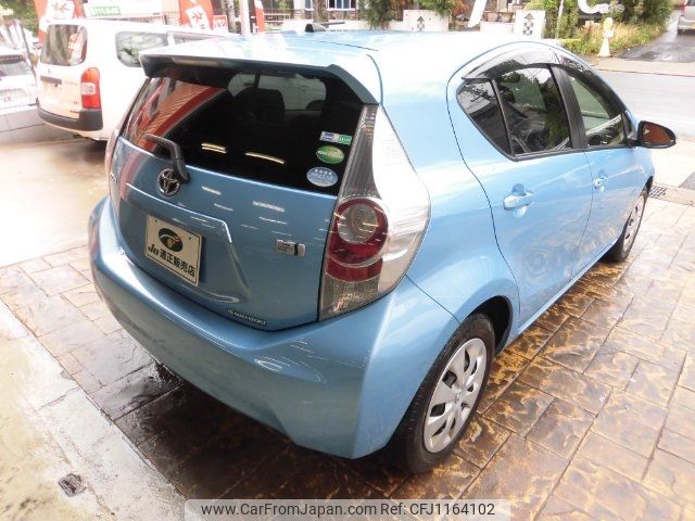 toyota aqua 2012 -TOYOTA--AQUA NHP10--2098133---TOYOTA--AQUA NHP10--2098133- image 2