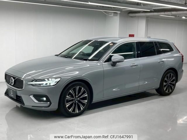 volvo v60 2024 CFJ1647991 image 1