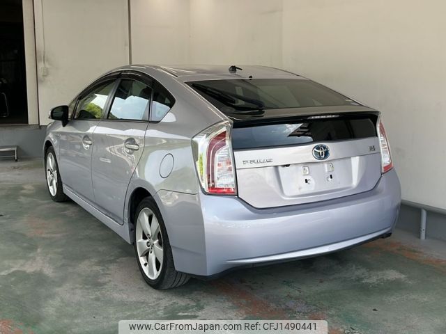 toyota prius 2012 CFJ1490441 image 2