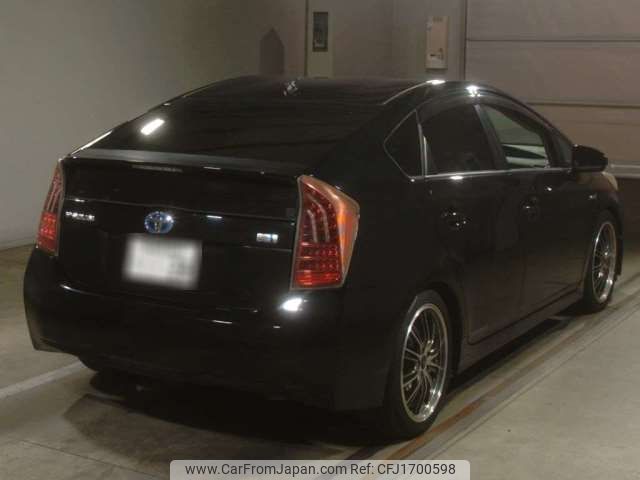 toyota prius 2011 CFJ1700598 image 2