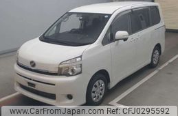 toyota voxy 2013 -TOYOTA--Voxy DBA-ZRR70Gｶｲ--ZRR70-0583103---TOYOTA--Voxy DBA-ZRR70Gｶｲ--ZRR70-0583103-