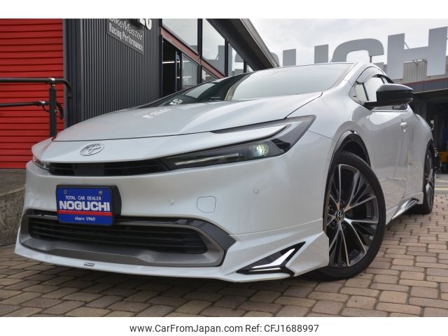 toyota prius 2023 CFJ1688997 image 1