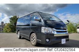 toyota hiace-wagon 2017 GOO_JP_700080342430241109004