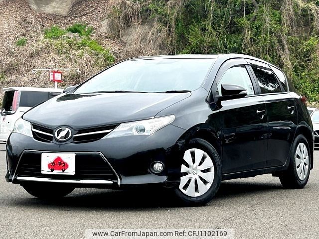 toyota auris 2013 -TOYOTA--Auris DBA-NZE181H--NZE181-6010040---TOYOTA--Auris DBA-NZE181H--NZE181-6010040- image 1