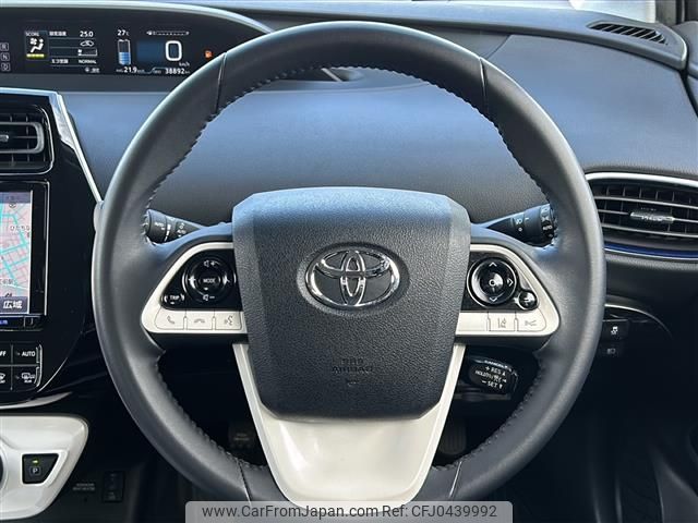 2016 Toyota Prius DAA-ZVW51 - Car Price $14,294